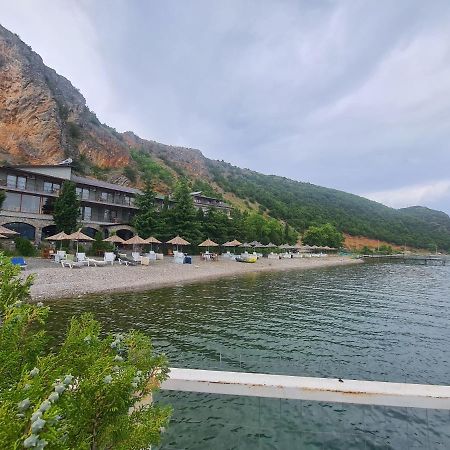 Hotel Kukesi Lin Екстер'єр фото
