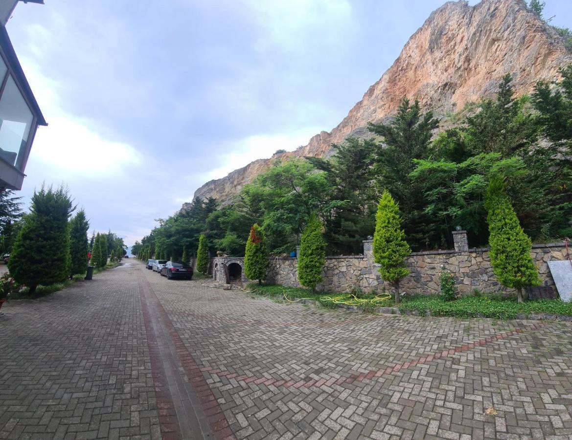 Hotel Kukesi Lin Екстер'єр фото