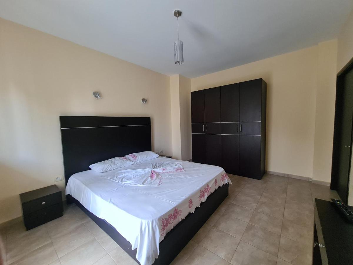 Hotel Kukesi Lin Екстер'єр фото